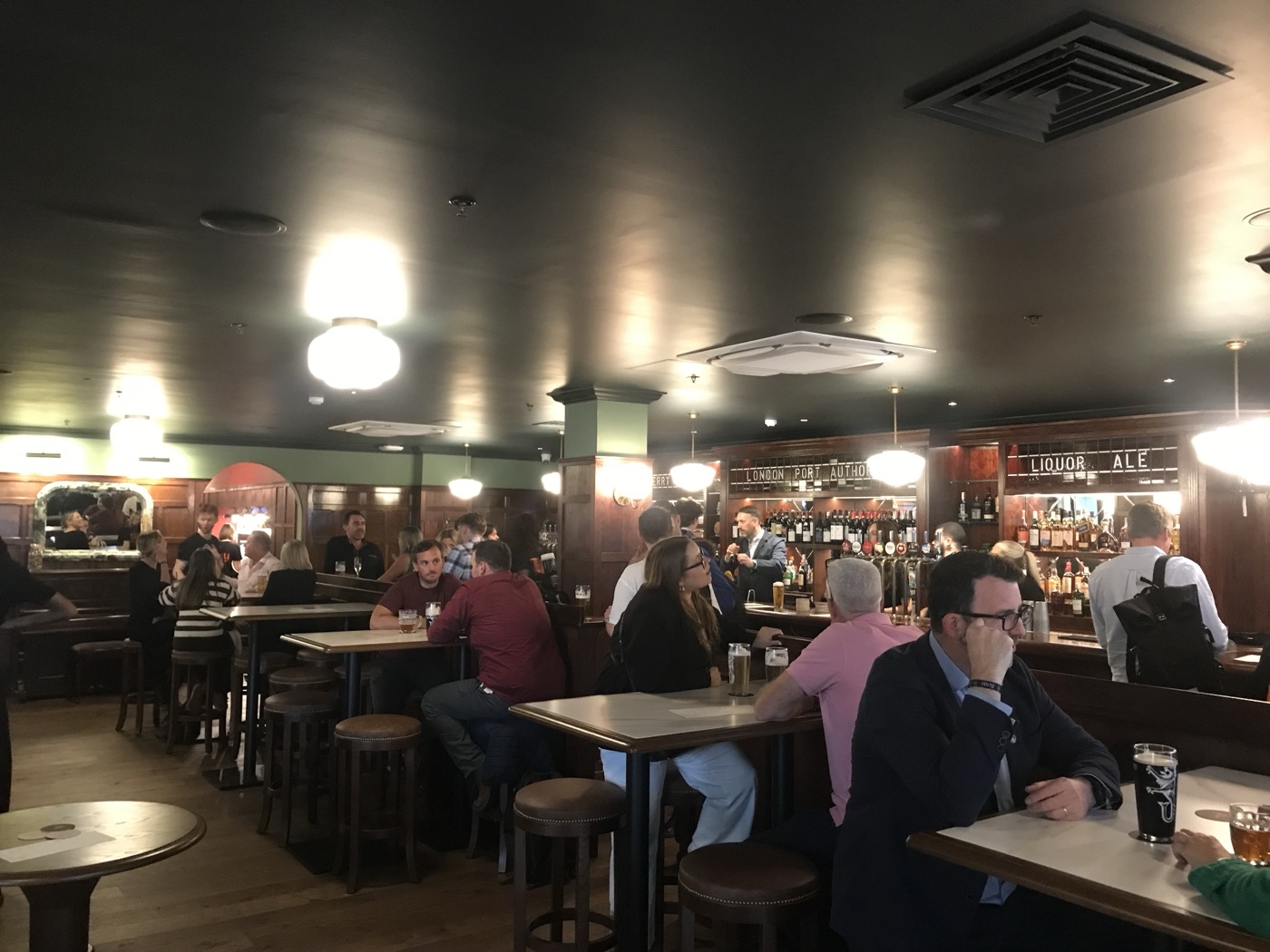 The main bar at the Tallyman during service